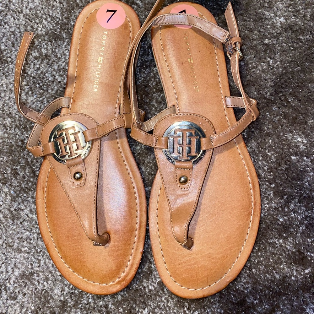 New Tommy Hilfilger Sandals. Perfect for Summer.